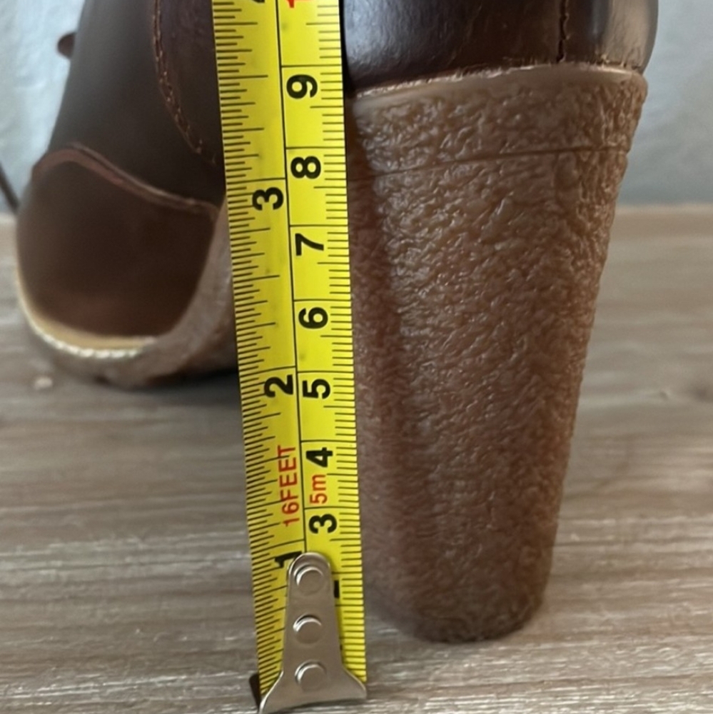Timberland Brown Lace Up Boots with Chunky Heel and Vintage Finish - Picture 8 of 8